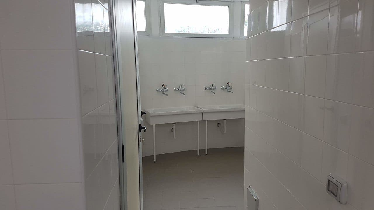 Manutenzione straordinaria colpo tetto del palazzetto dello sport